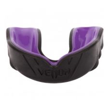 Капа VENUM CHALLENGER MOUTHGUARD-BLACK/PURPLE (107) Капа VENUM CHALLENGER MOUTHGUARD-BLACK/PURPLE (107)
